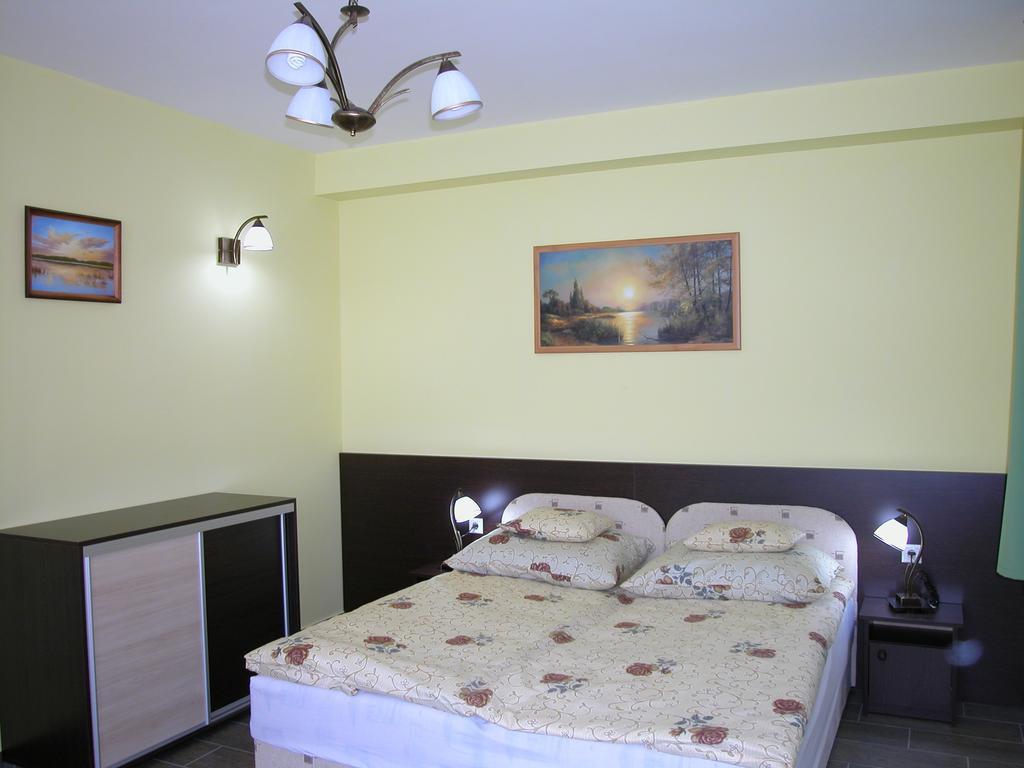 Lábas-Ház Apartman Sárvár Szoba fotó